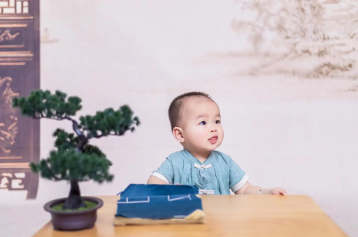 青海宝宝拉屎就哭 青海宝宝拉屎就哭